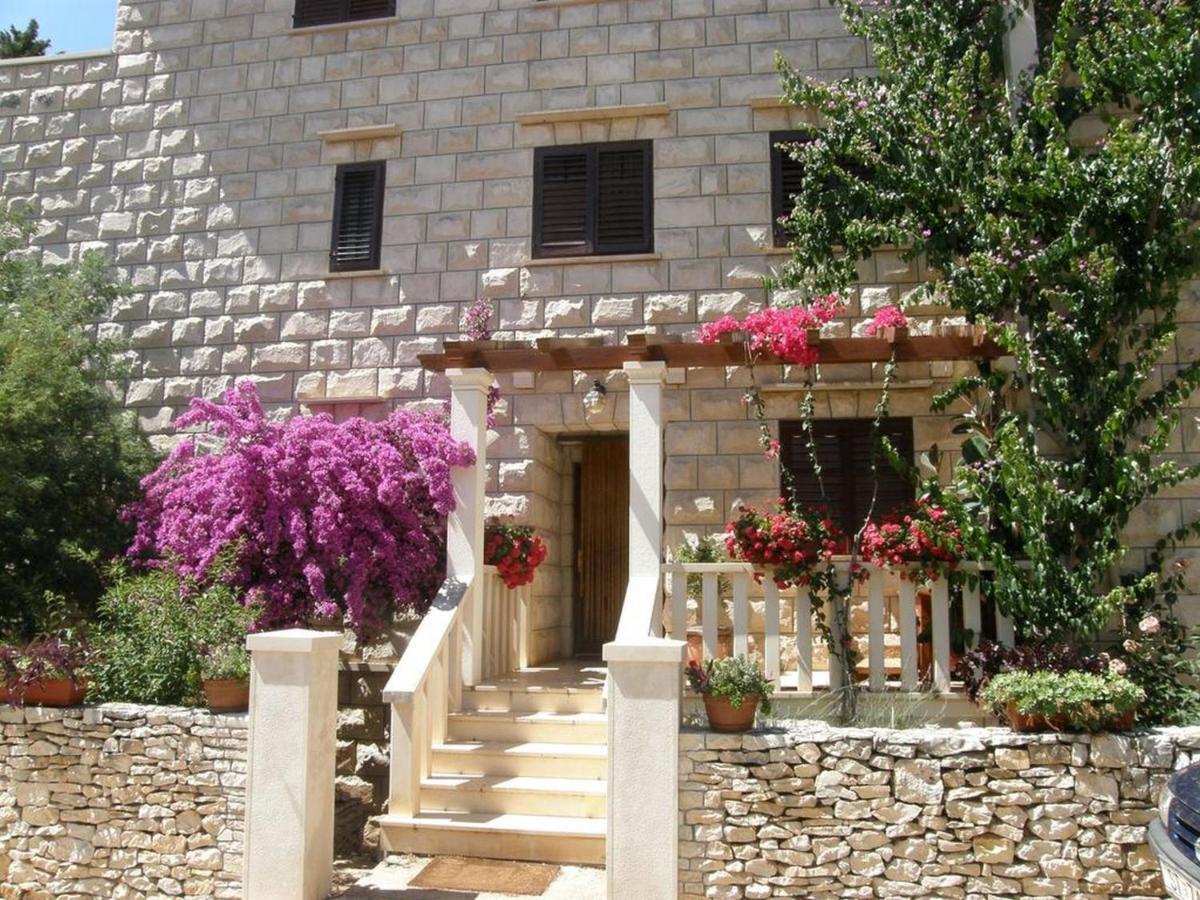 Villa Renipol Adults Only Sutivan Exterior photo
