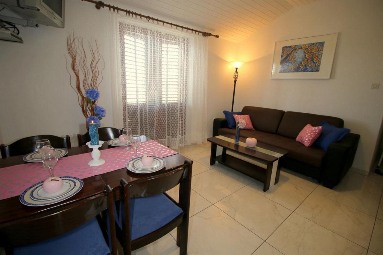 Villa Renipol Adults Only Sutivan Exterior photo