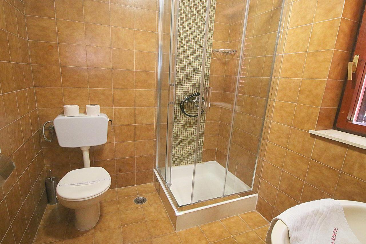 Villa Renipol Adults Only Sutivan Exterior photo