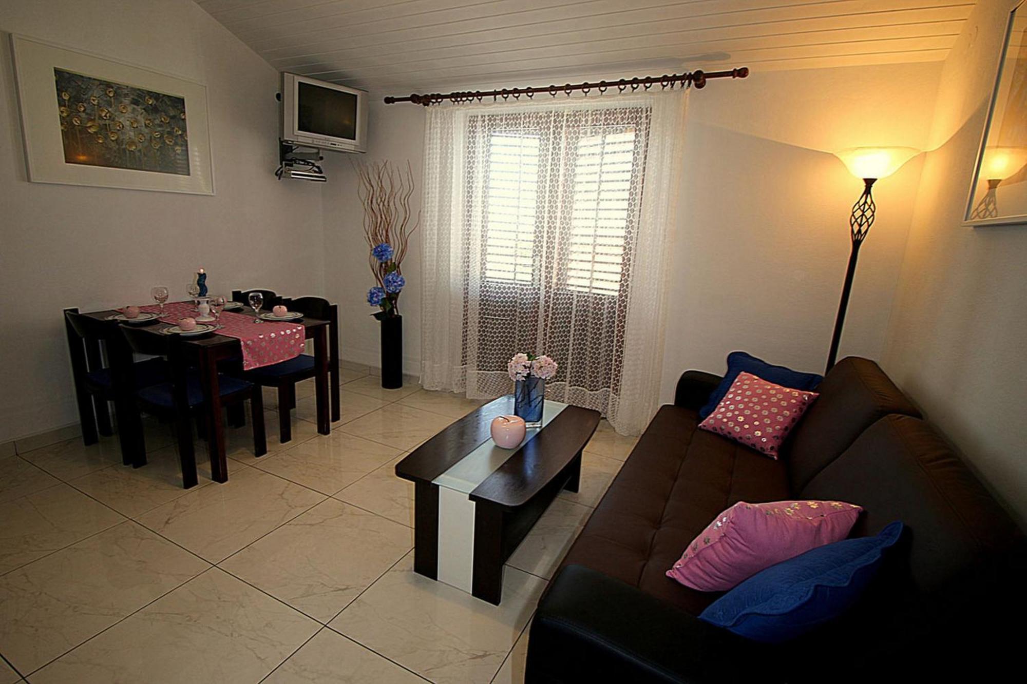 Villa Renipol Adults Only Sutivan Room photo