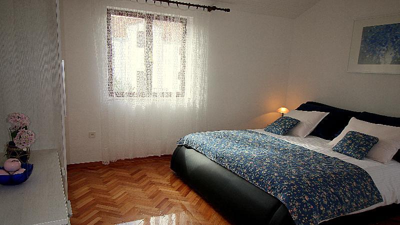Villa Renipol Adults Only Sutivan Exterior photo